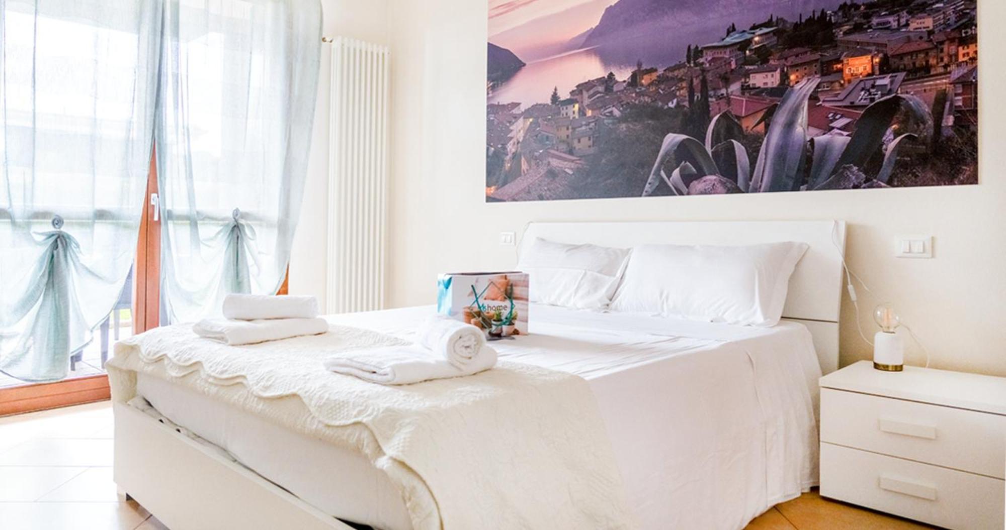 Oleandro Apartment - Featuring A Private Garden And Access To 5 Pools Дезенцано-дель-Гарда Екстер'єр фото
